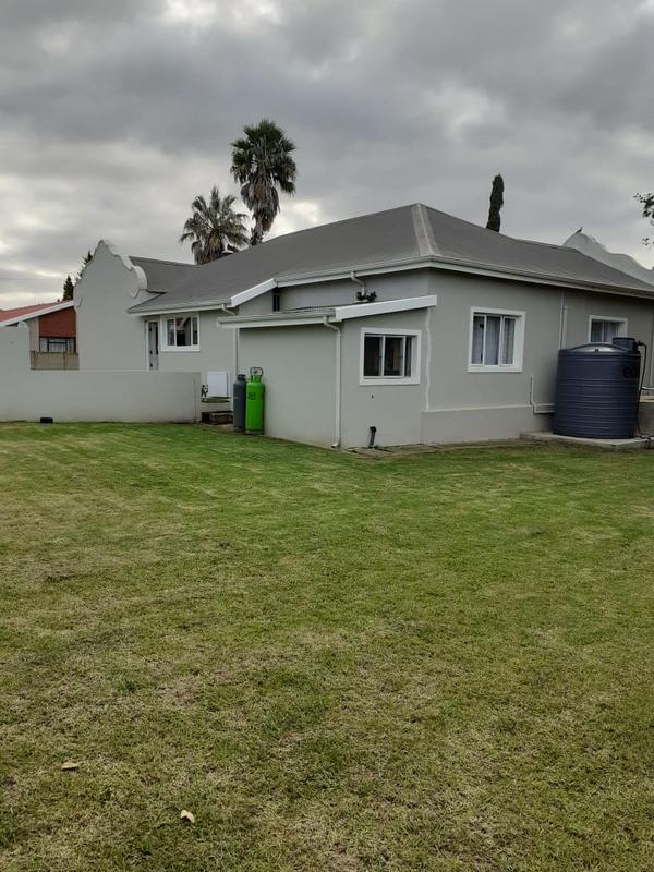 3 Bedroom Property for Sale in Albertinia Western Cape